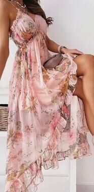 Romantic Pink Floral High-Low Maxi Dress 🌸✨